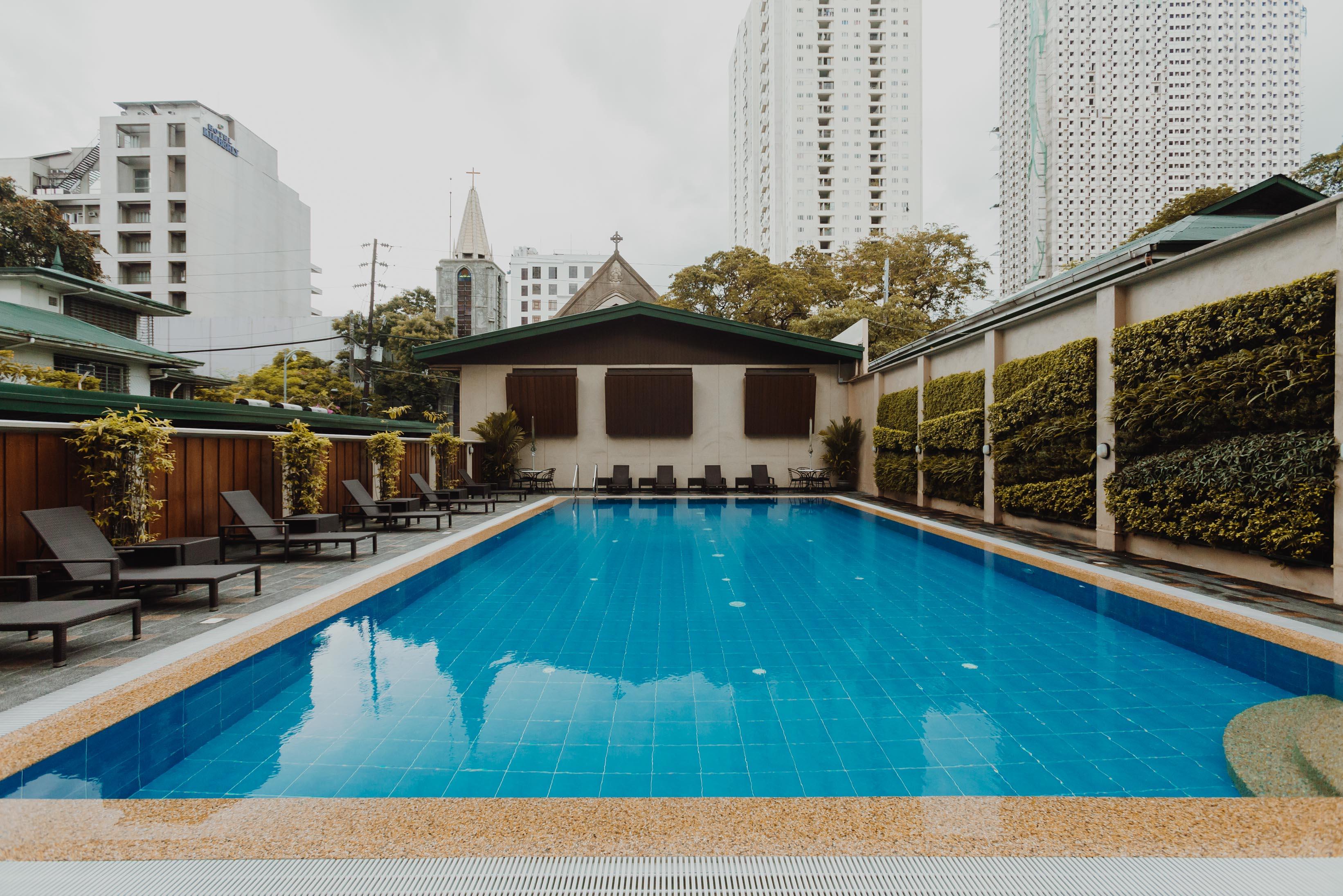 Tropicana Suites - Multiple Use Hotel Manila Exterior foto